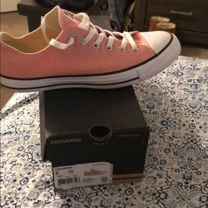 Pink converses